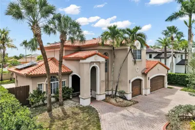 16101 NW 79th Ct, Miami Lakes: photo 1 of 53
