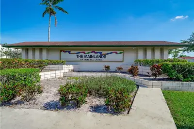 4401 NW 47th St, Tamarac: photo 1 of 37