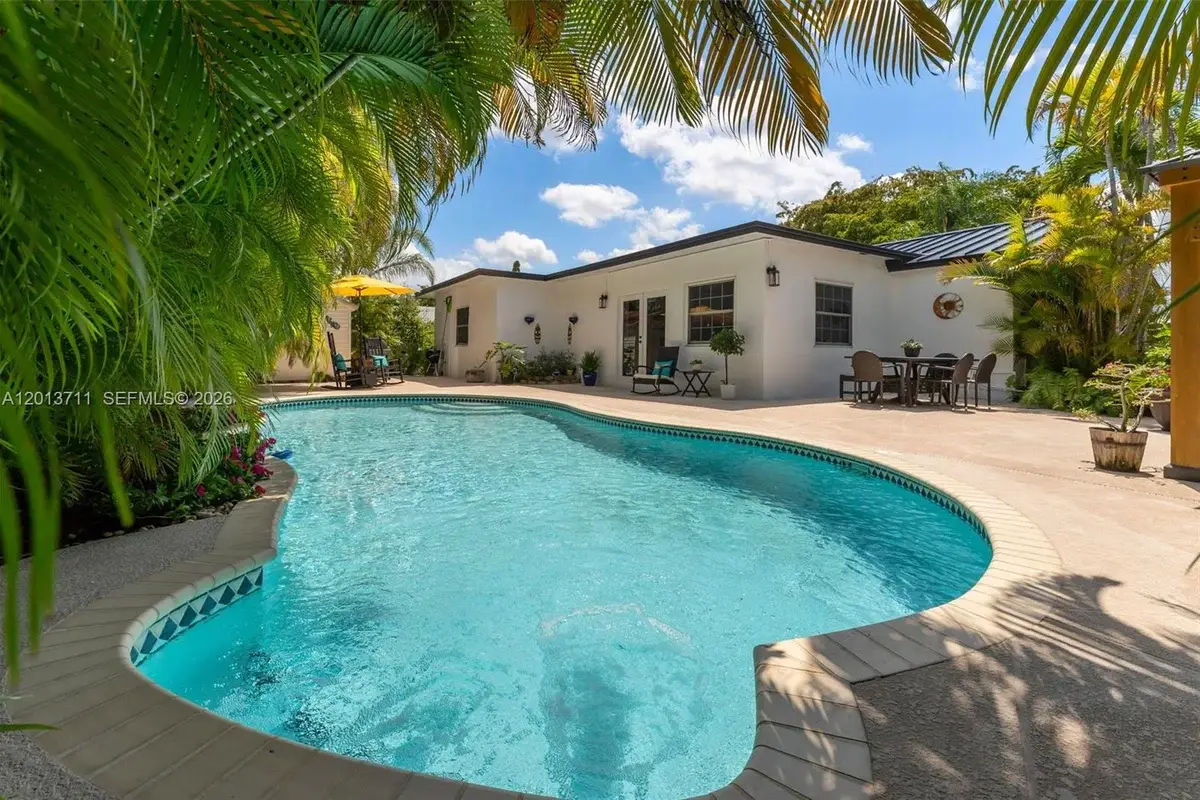 6651 SW 148th Ct, Miami: photo 1 of 65
