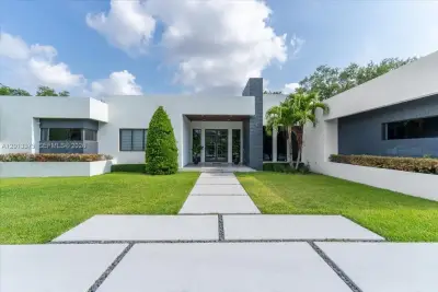 6785 SW 99th Ter, Pinecrest: photo 1 of 67