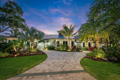 942 Pompano Dr, Jupiter: photo 1 of 70