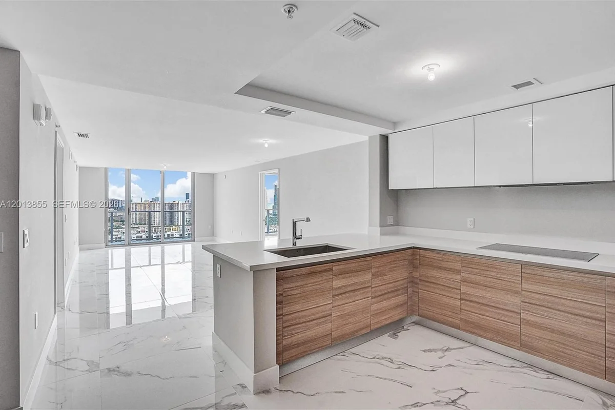330 Sunny Isles Blvd #5-2205, Sunny Isles Beach: photo 1 of 73