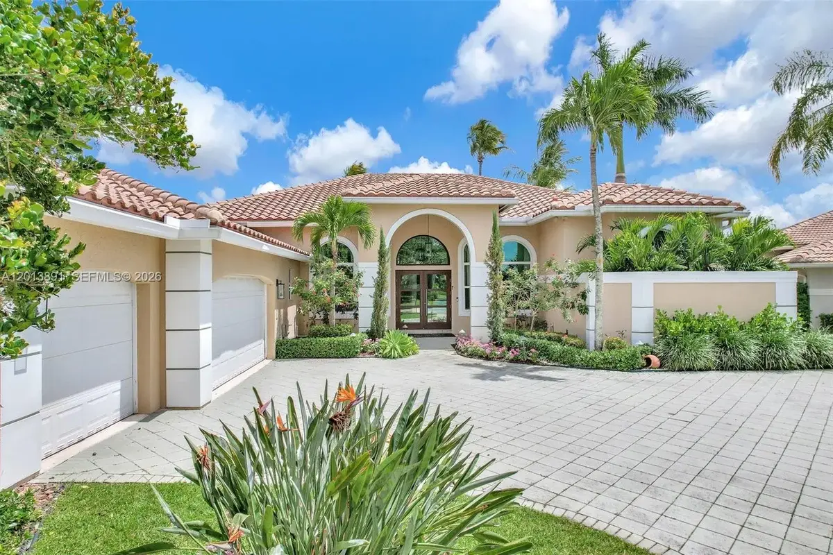 2715 Edgewater Ct, Weston: photo 1 of 80