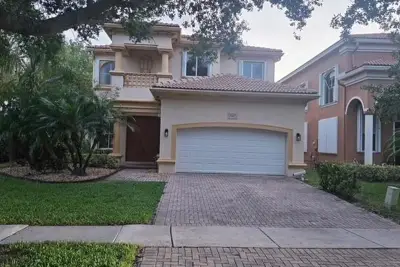 7027 Aliso Ave, West Palm Beach: photo 1 of 26