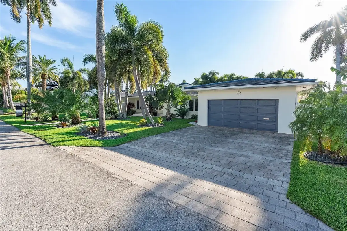 207 Royal Palm Dr, Fort Lauderdale: photo 1 of 70