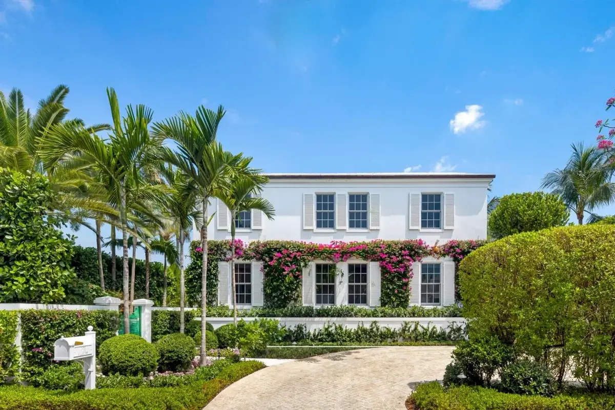 991 N Lake Way, Palm Beach: photo 1 of 77