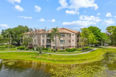 4350 NW 30th St #333, Coconut Creek: photo 1 of 32