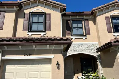 25020 SW 114th Ave, Homestead: photo 1 of 37