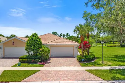 3214 Verdmont Ln, Wellington: photo 1 of 58