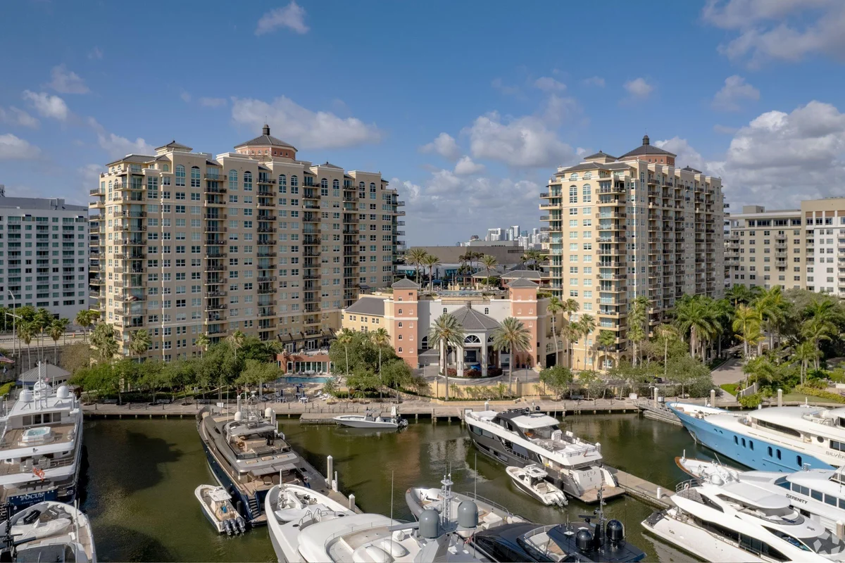 1030 Seminole Dr #963, Fort Lauderdale: photo 1 of 8