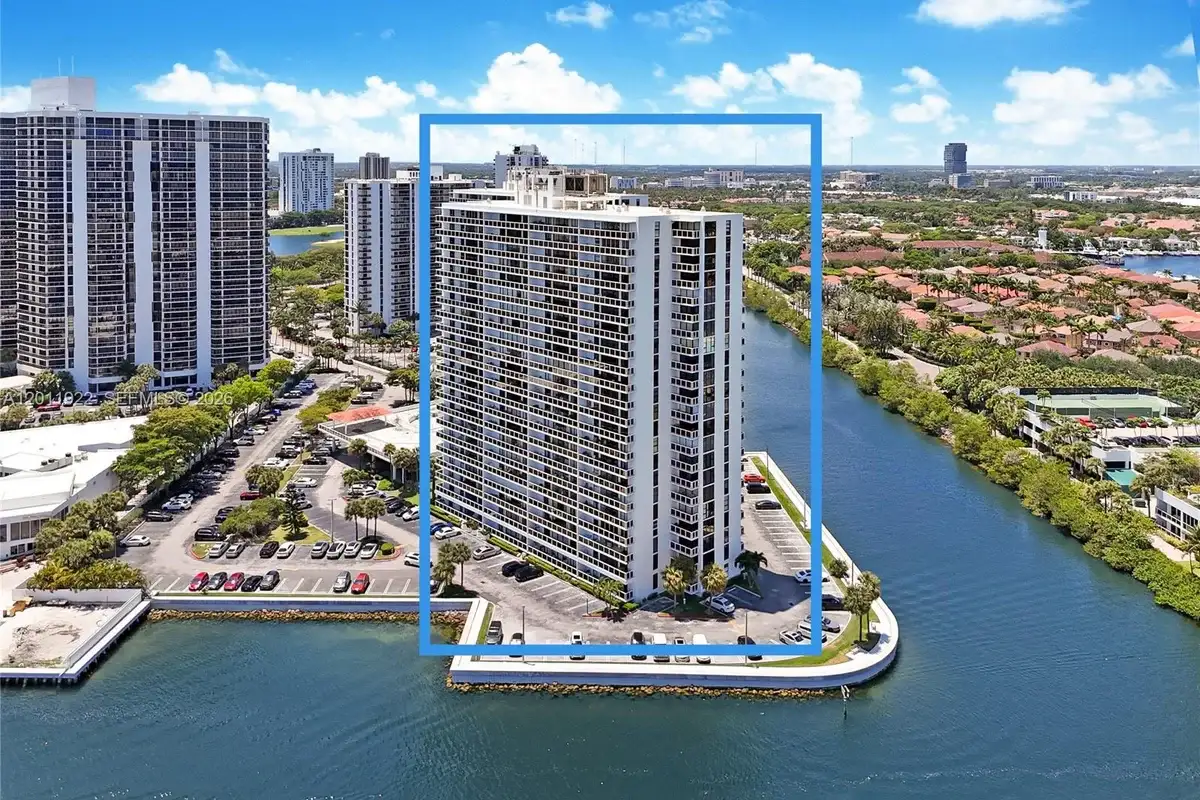 20515 E Country Club Dr #1146, Aventura: photo 1 of 27