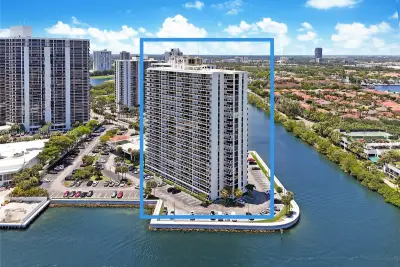 20515 E Country Club Dr #1146, Aventura: photo 1 of 27
