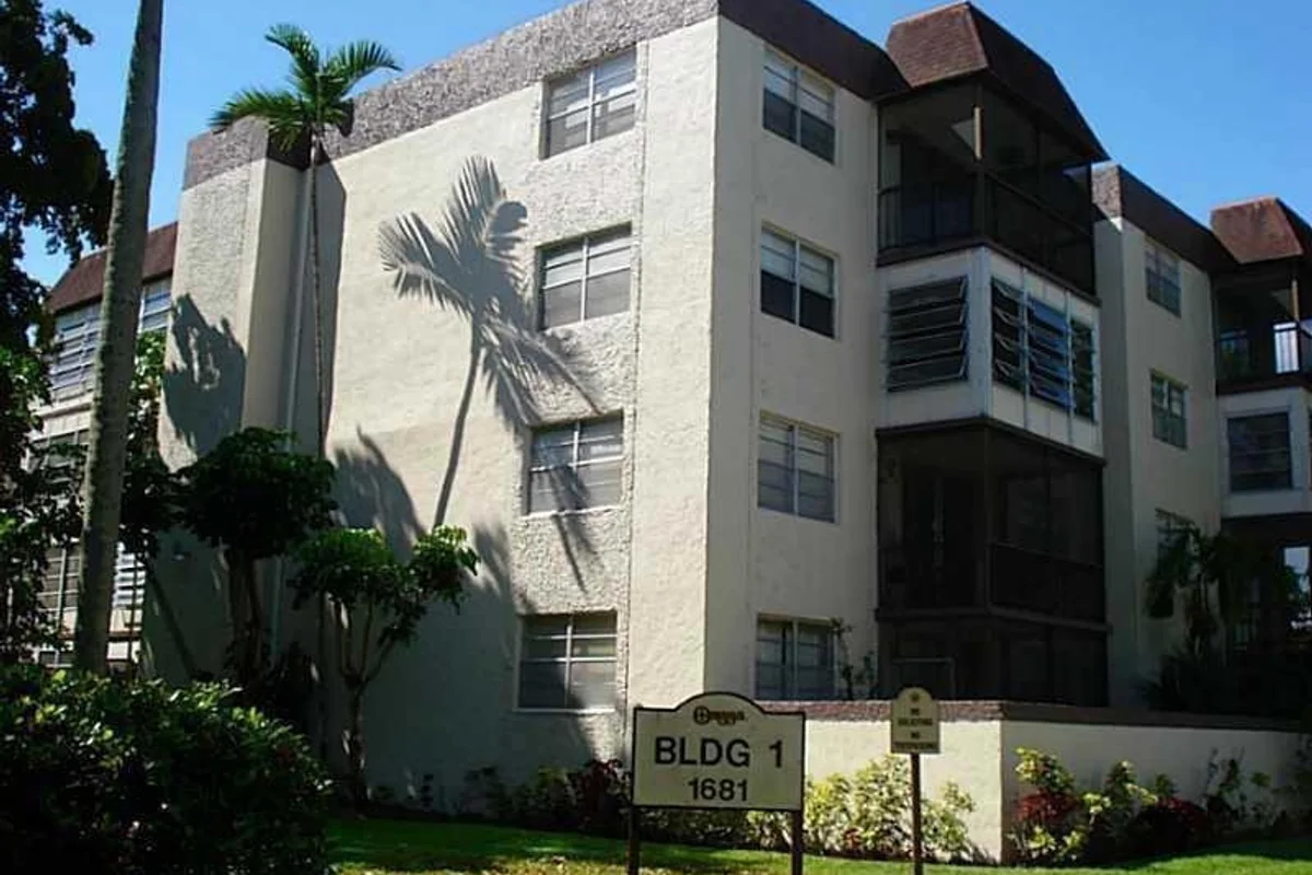 1681 NW 70th Ave #403, Plantation: photo 1 of 54