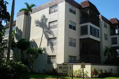 1681 NW 70th Ave #403, Plantation: photo 1 of 54