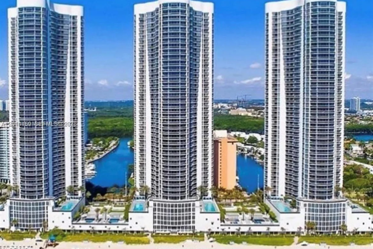 15901 Collins Ave #4107, Sunny Isles Beach: photo 1 of 37