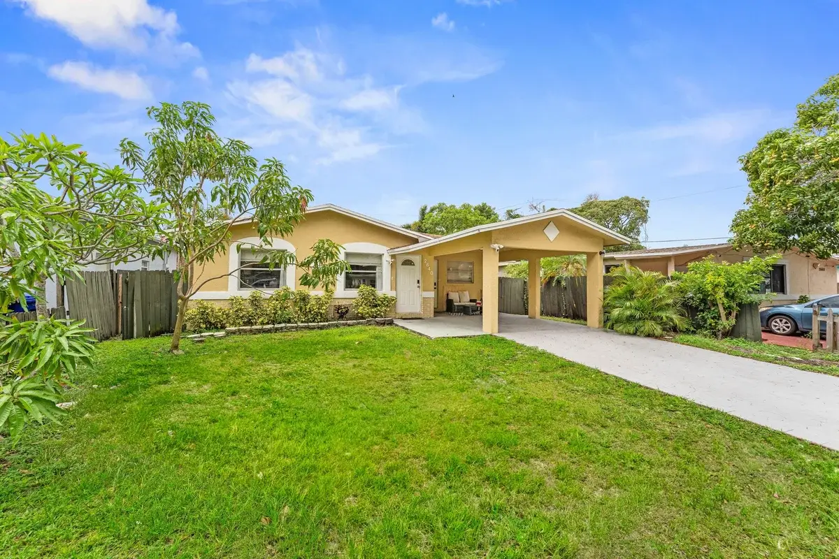 2640 NW 14th Ct, Fort Lauderdale: photo 1 of 23