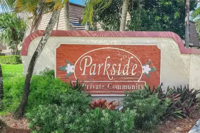 2561 NW 99th Ave, Coral Springs: photo 1 of 34