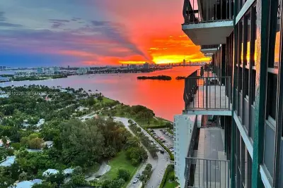 780 NE 69th St #1210, Miami: photo 1 of 27