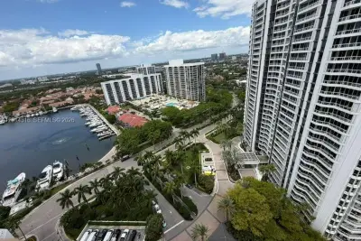 21055 Yacht Club Dr #2403, Aventura: photo 1 of 27