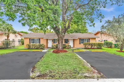 3691 NW 78th Ln, Coral Springs: photo 1 of 28