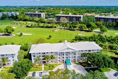 6145 Balboa Cir #103, Boca Raton: photo 1 of 31