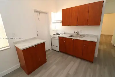 835 83rd St, Miami Beach: photo 1 of 29