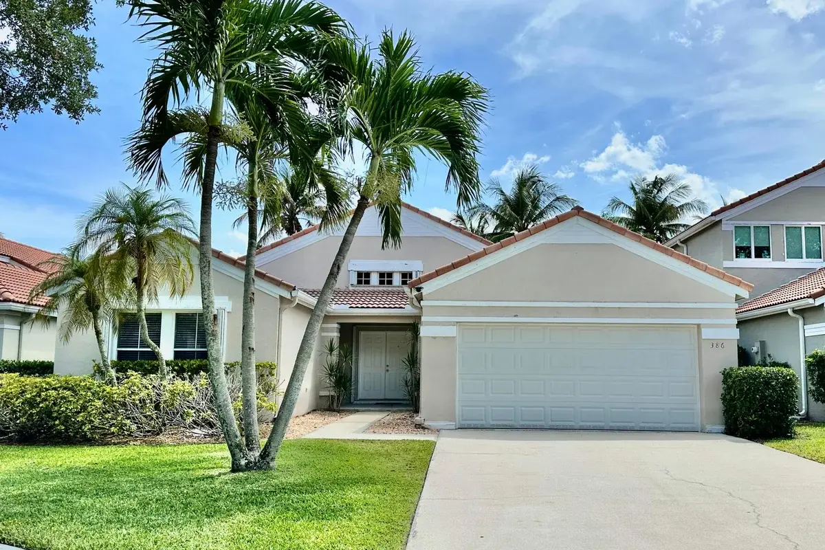 386 Carrington Dr, Weston: photo 1 of 33