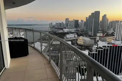 1750 N Bayshore Dr #3114, Miami: photo 1 of 24