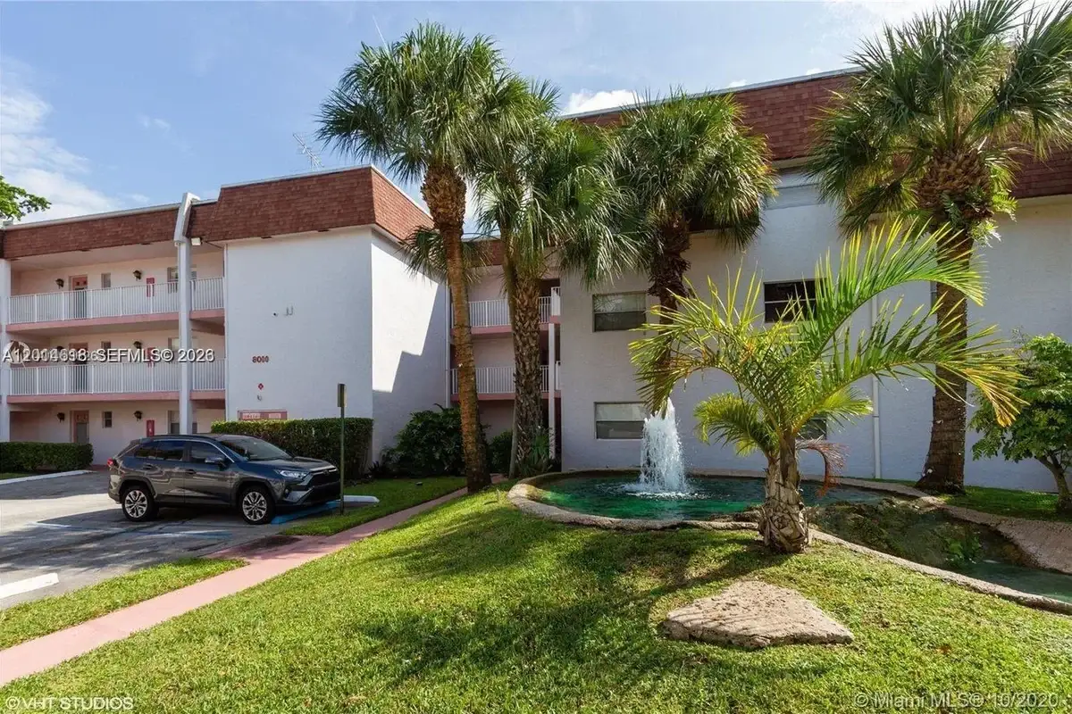 8000 Lagos De Campo Blvd #A-303, Tamarac: photo 1 of 13