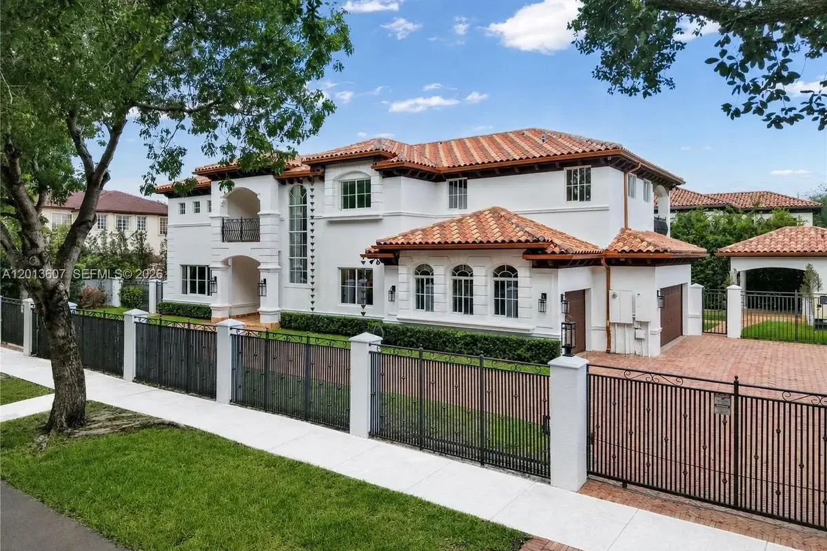 16763 NW 77th Path, Miami Lakes: photo 1 of 61