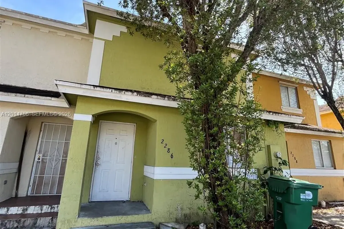2286 NW 136th Ter, Opa-locka: photo 1 of 9