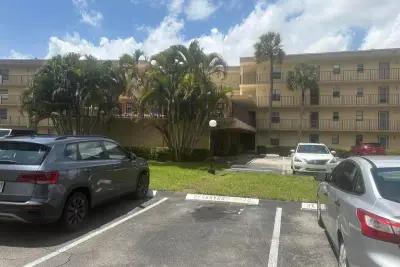 9355 SW 8th St #225, Boca Raton: photo 1 of 21