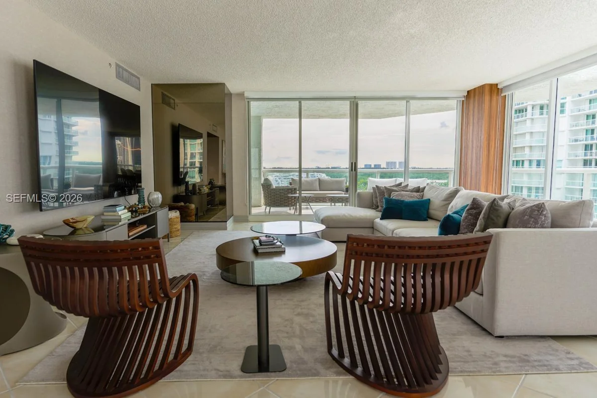 16400 Collins Ave #946, Sunny Isles Beach: photo 1 of 44