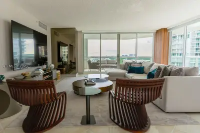16400 Collins Ave #946, Sunny Isles Beach: photo 1 of 44