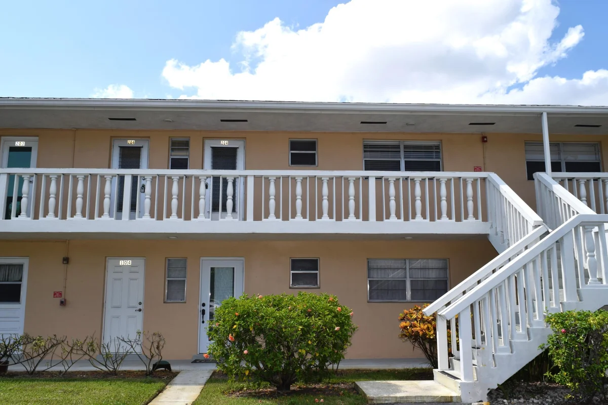 2222 NE 1st Way #204, Boynton Beach: photo 1 of 22