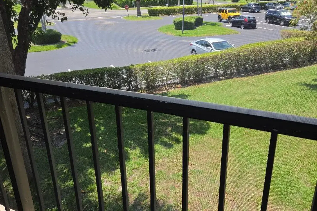 5310 Las Verdes Cir #220, Delray Beach: photo 1 of 20