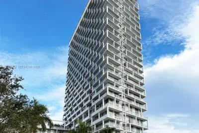 2000 Metropica Way #1207, Sunrise: photo 1 of 11