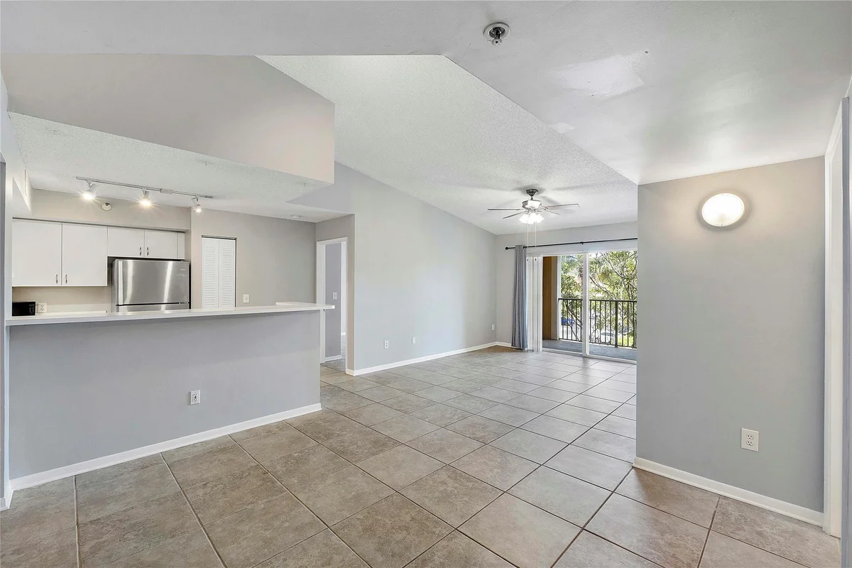 120 Yacht Club Way #305, Hypoluxo: photo 1 of 45