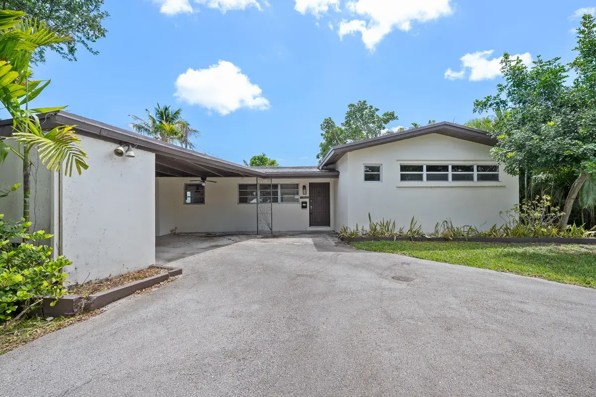 1308 SW 9th Ave, Fort Lauderdale: photo 1 of 34