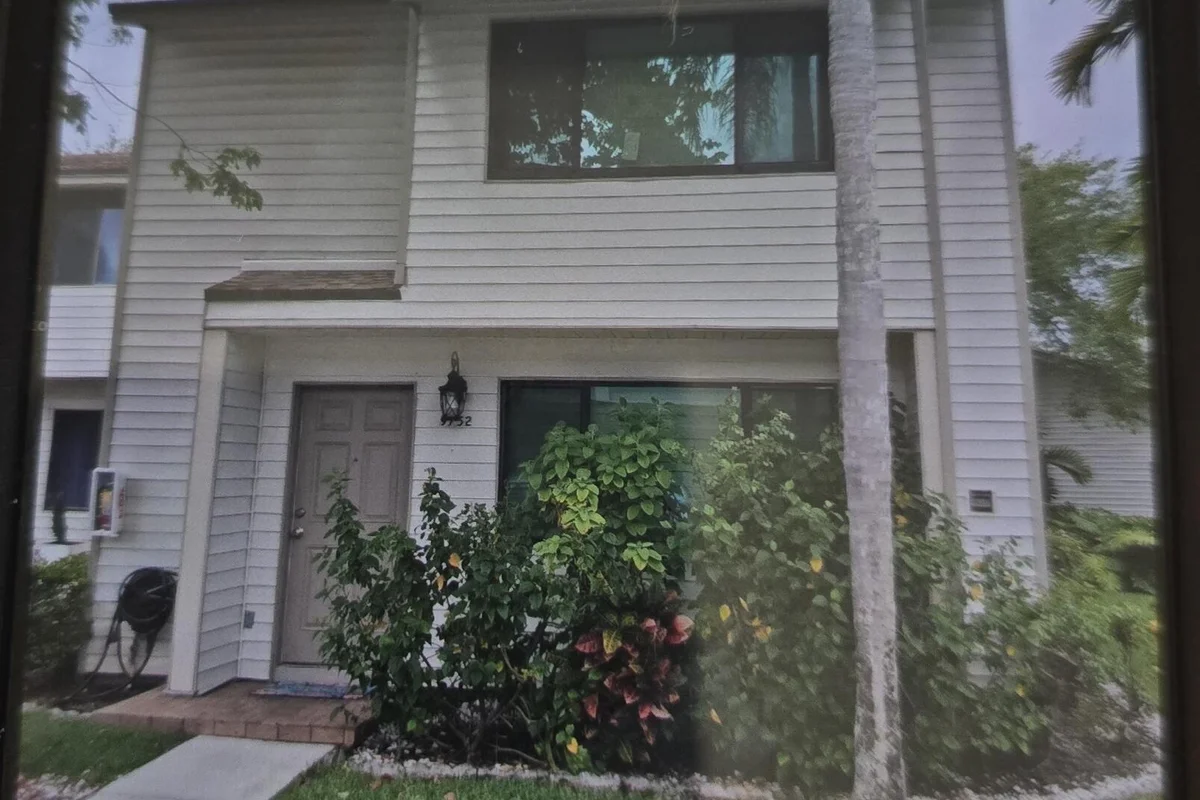 9752 NW 37th St #7g, Sunrise: photo 1 of 6