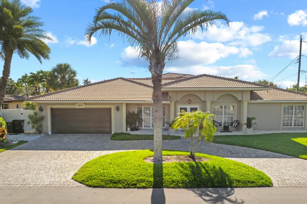 3531 NE 30th Ave, Lighthouse Point: photo 1 of 54