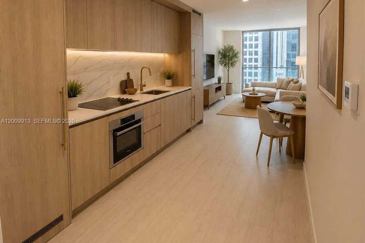 77 SE 5th St #1811, Miami: photo 1 of 51