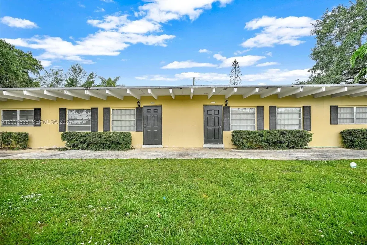 2225 SW 62nd Ct, Miami: photo 1 of 45
