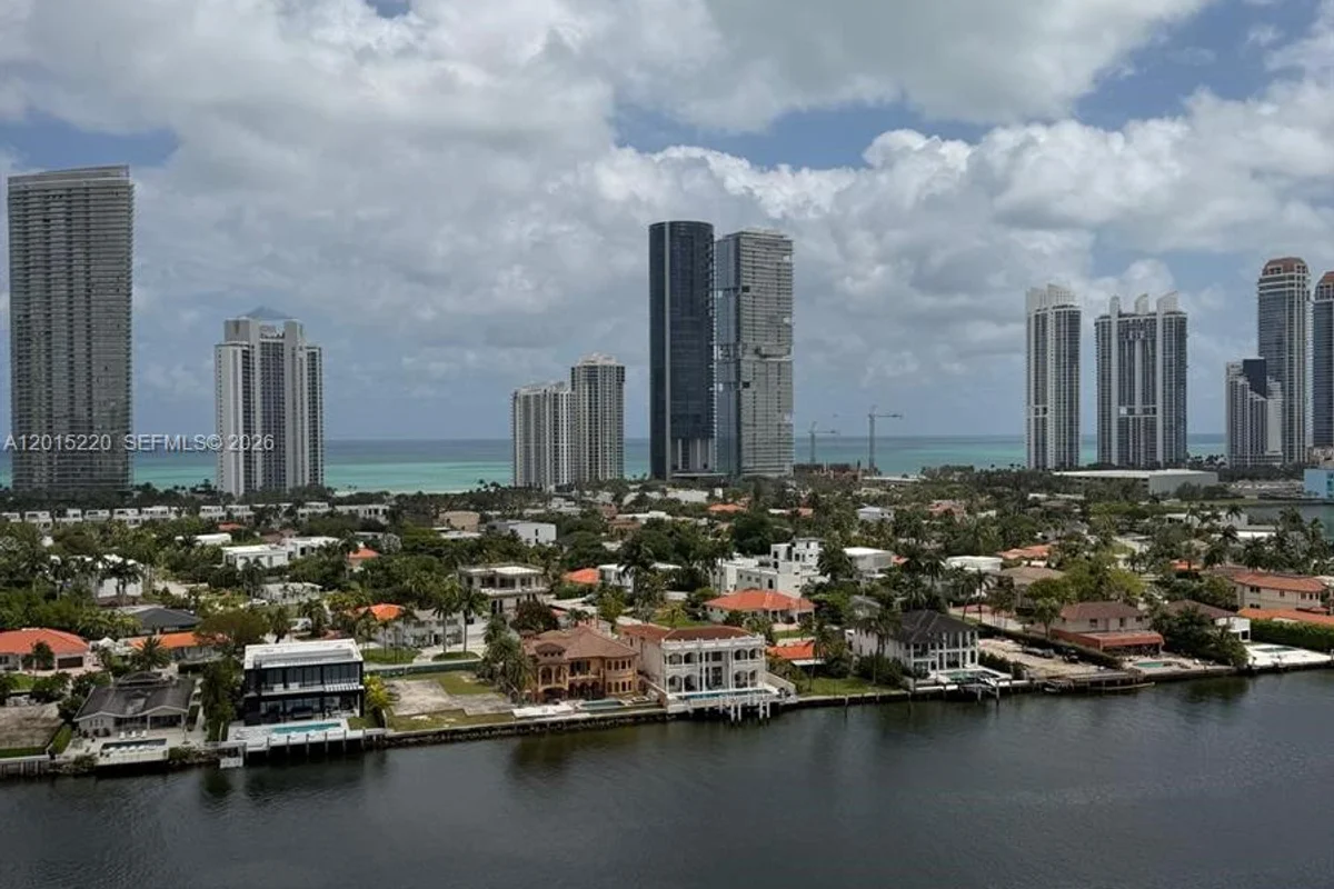 19101 NE 36th Ct #1801, Aventura: photo 1 of 16