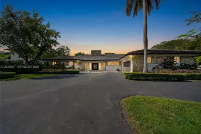 6650 SW 112th St, Pinecrest: photo 1 of 63
