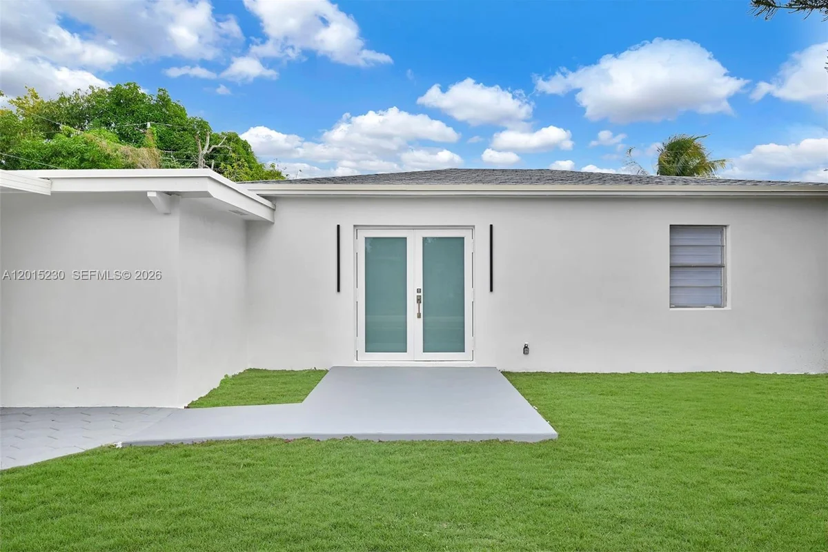 12621 NW 22nd Ct, Miami: photo 1 of 29