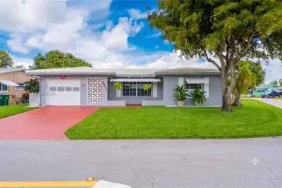 4605 NW 47th Ct, Tamarac: photo 1 of 22