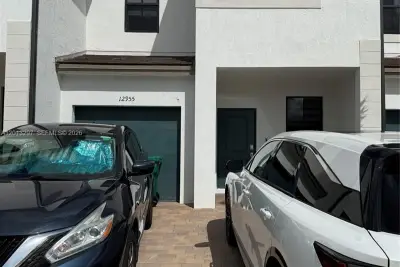 12955 SW 231st Ter, Miami: photo 1 of 26