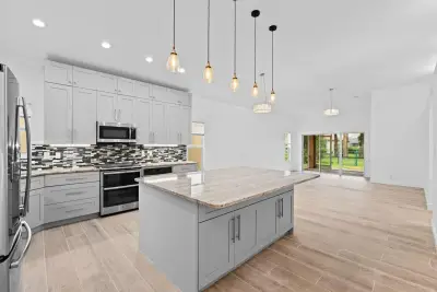 5122 Elpine Way, Riviera Beach: photo 1 of 37