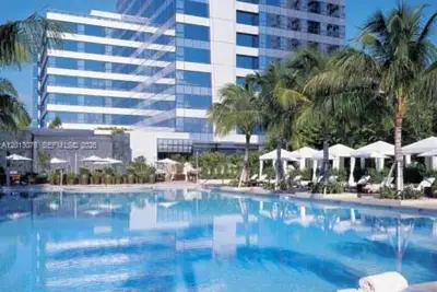 1435 Brickell Ave #3504, Miami: photo 1 of 2